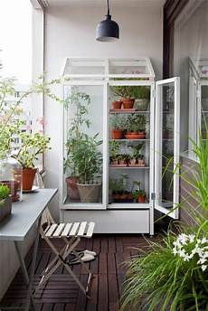 Cabinets Balcony