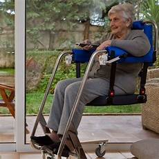 Commode Chair