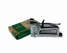 Hand Tacker Staples