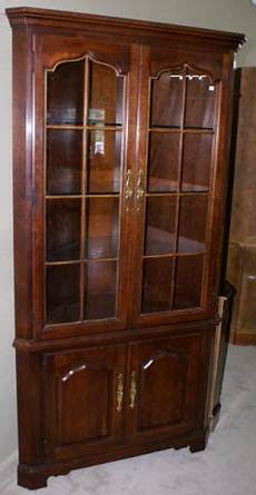 Single Door Cabinets